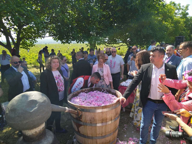 Наталия Киселова: Конвергентният доклад е обективен и държавата в лицето на правителството, на парламента и на другите държавни органи ще продължат да работят, за да има плавен преход по приемане на еврото