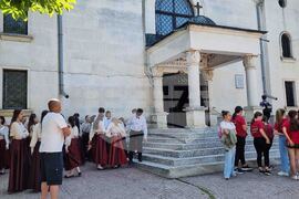 Търговище - Празници на женските и девическите хорове - концерт