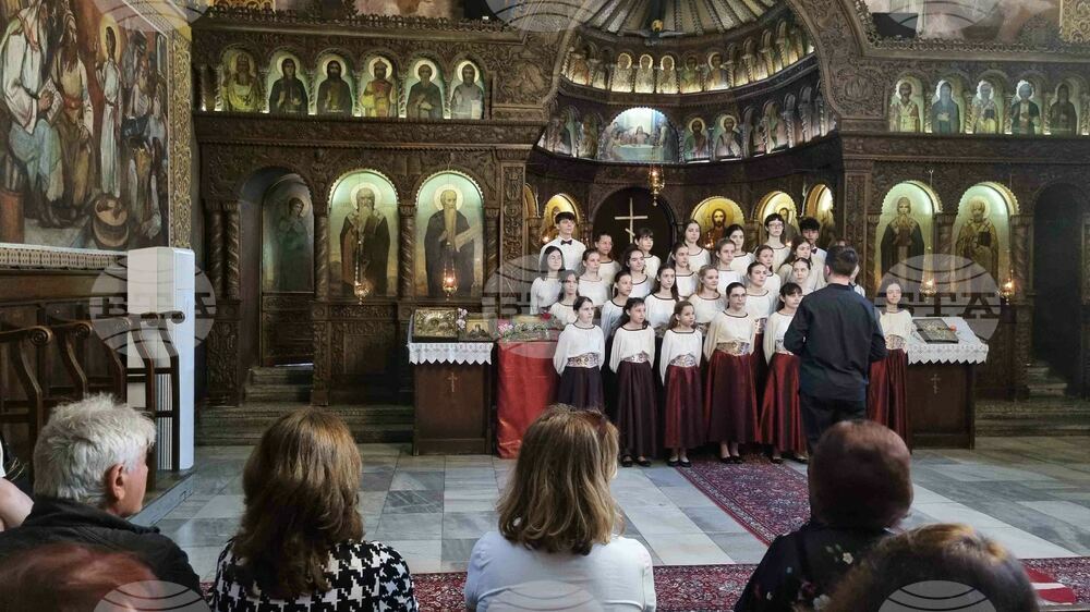 Търговище - Празници на женските и девическите хорове - концерт