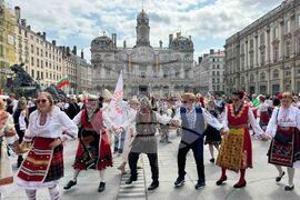 Франция - „Голямото хоро“ - фолклорна инициатива