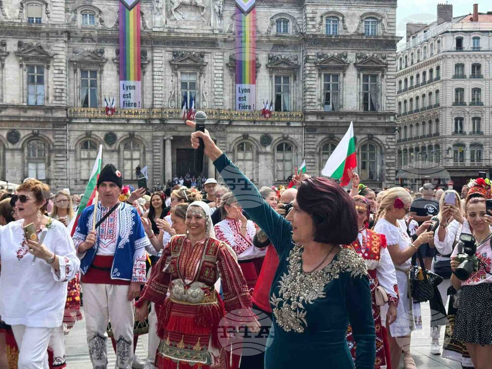 Франция - „Голямото хоро“ - фолклорна инициатива