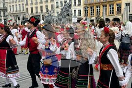 Франция - „Голямото хоро“ - фолклорна инициатива