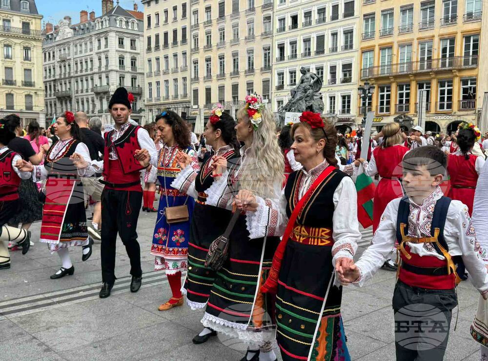 Франция - „Голямото хоро“ - фолклорна инициатива