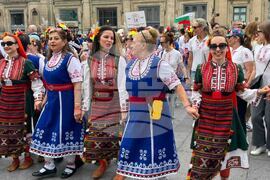 Франция - „Голямото хоро“ - фолклорна инициатива