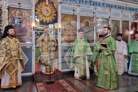 Асеновград - Петдесетница - литургия