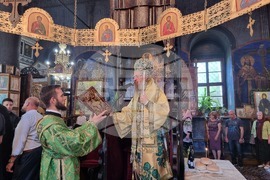 Асеновград - Петдесетница - литургия