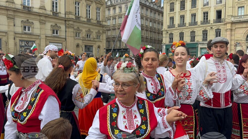 Франция - „Голямото хоро“ - фолклорна инициатива