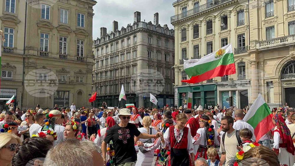 Франция - „Голямото хоро“ - фолклорна инициатива