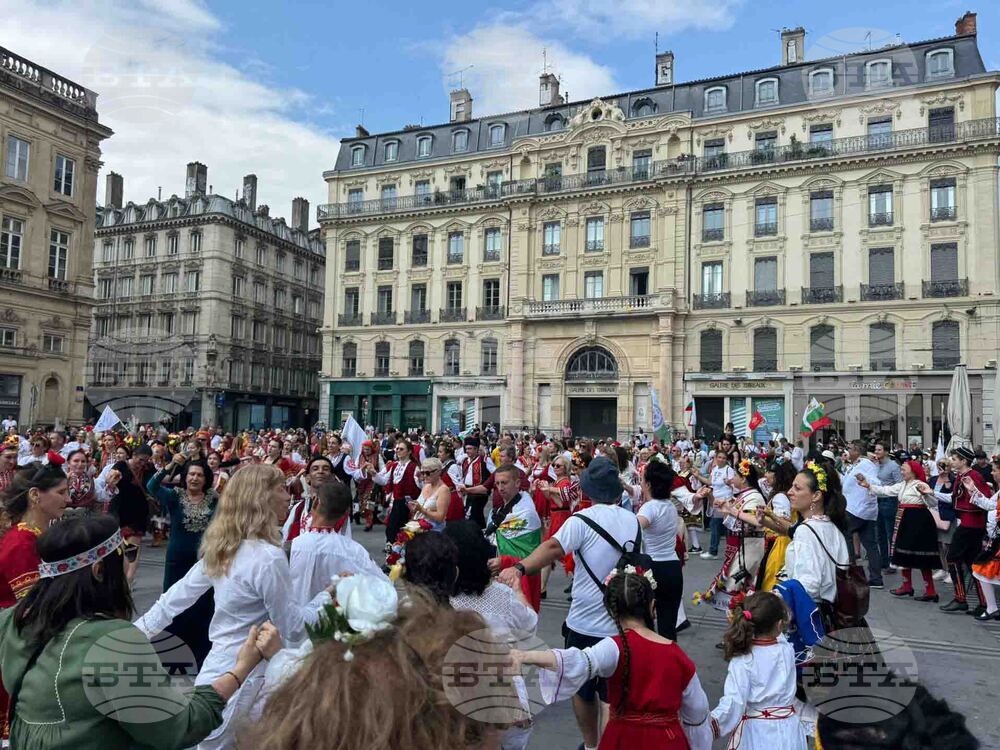 Франция - „Голямото хоро“ - фолклорна инициатива