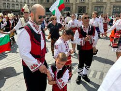 Франция - „Голямото хоро“ - фолклорна инициатива