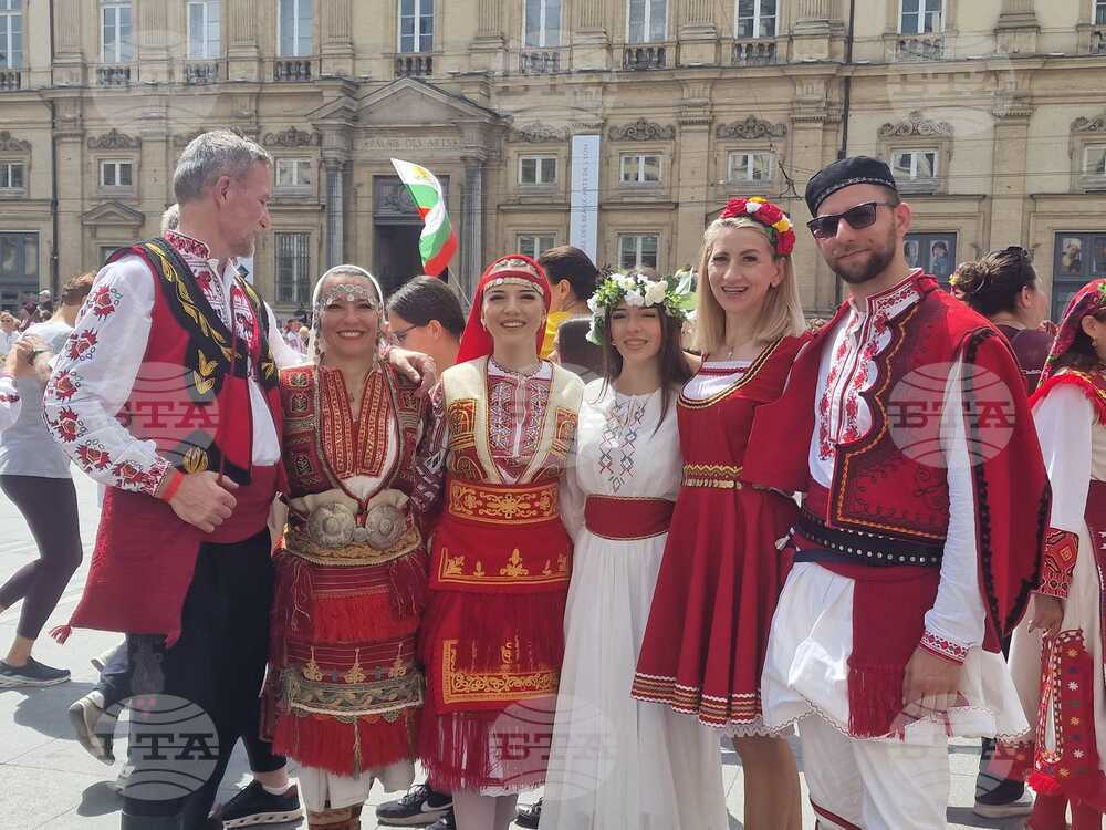 Франция - „Голямото хоро“ - фолклорна инициатива