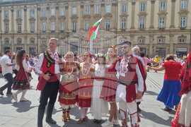 Франция - „Голямото хоро“ - фолклорна инициатива