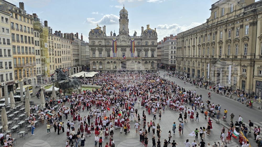 Франция - „Голямото хоро“ - фолклорна инициатива