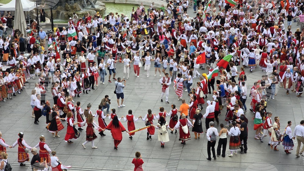 Франция - „Голямото хоро“ - фолклорна инициатива