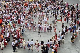 Франция - „Голямото хоро“ - фолклорна инициатива