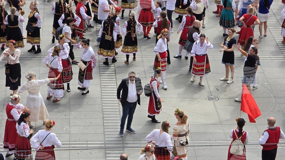 Франция - „Голямото хоро“ - фолклорна инициатива