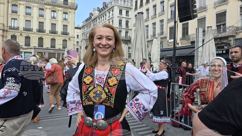 Франция - „Голямото хоро“ - фолклорна инициатива