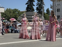 Казанлък - Празник на розата - шествие