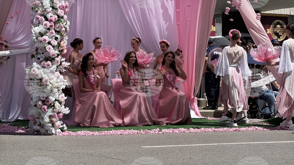 Кулминационните дни на Празника на розата в Казанлък през 2026 г. ще бъдат 5, 6 и 7 юни