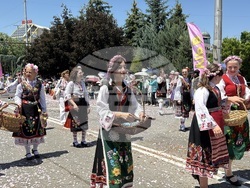 Казанлък - Празник на розата - шествие