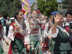 Казанлък - Празник на розата - шествие