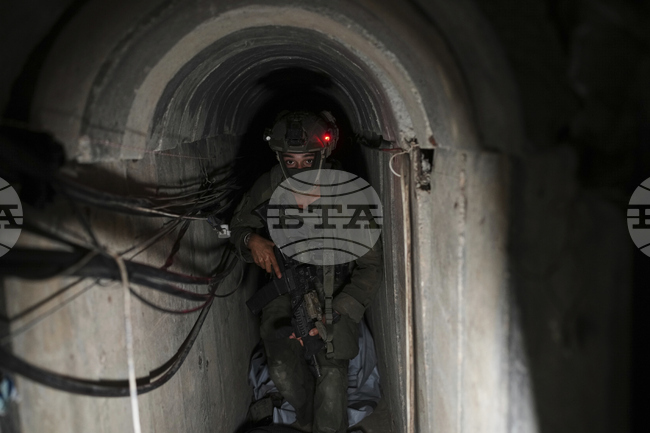 Израелската армия съобщи, че е унищожила в Газа тунел на "Хамас" с дължина около един километър 