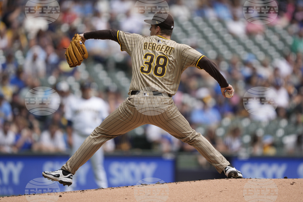 Padres Brewers Baseball