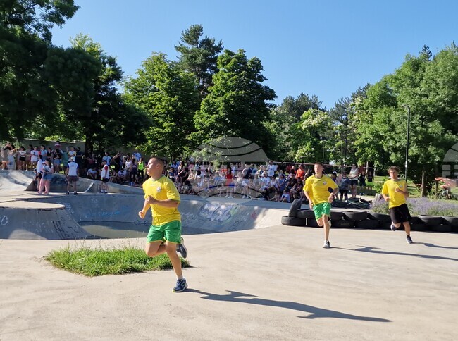 Много млади хора и именити спортисти се включиха в благотворителното спортно събитие Олимпиада „Активни днес“ в Горна Оряховица