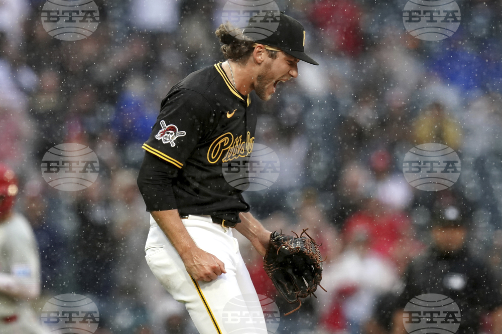 Phillies Pirates Baseball