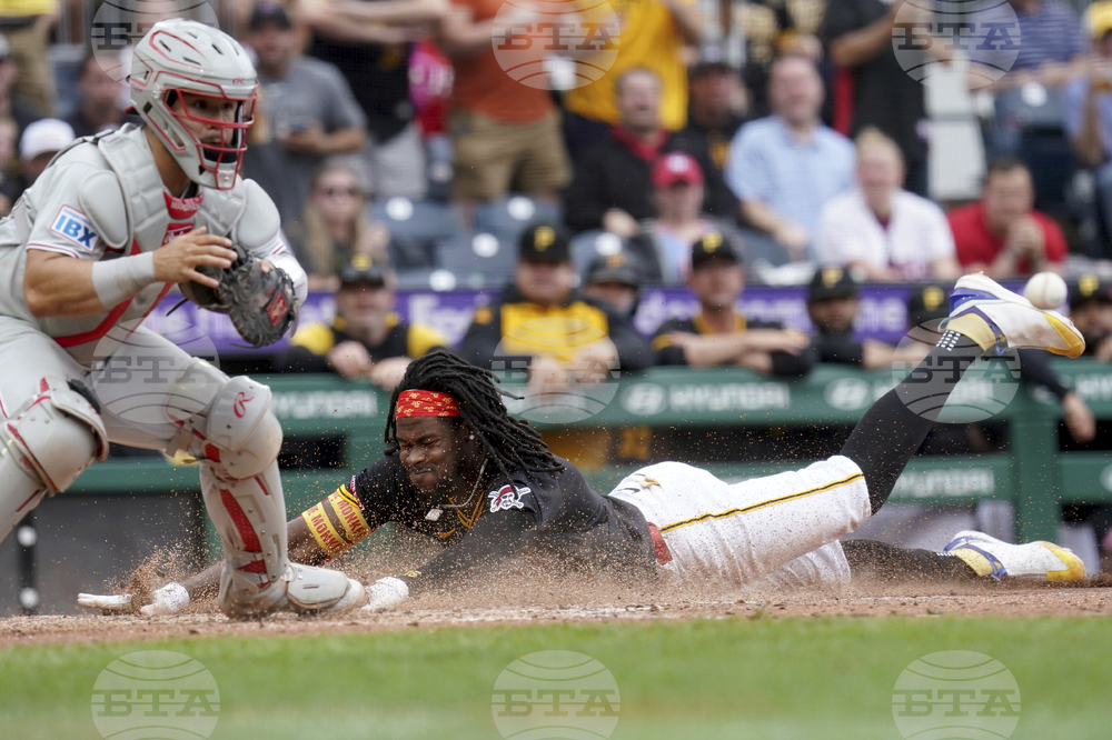 Phillies Pirates Baseball