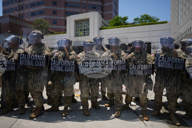 Американски и британски медии коментират разполагането на войски от Националната гвардия на САЩ за потушаването на протести в Лос Анджелис