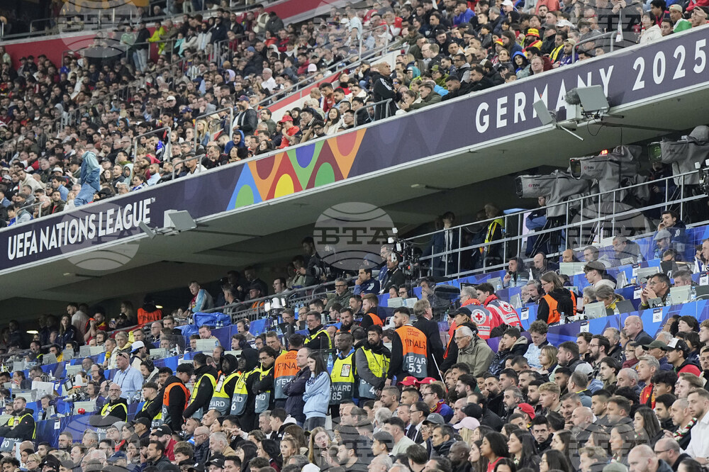 Фен почина след падане от по-горен етаж на стадиона в Мюнхен по време на финала в Лигата на нациите