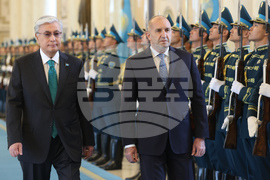 Казахстан - Румен Радев - официално посрещане