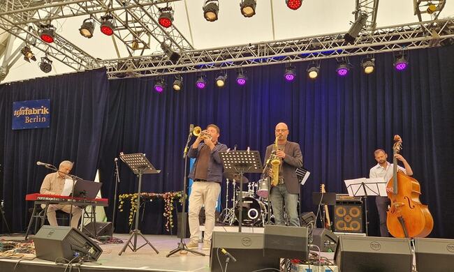 Михаил Йосифов квинтет представи България във фестивала „Вавилон Европа“ в Берлин