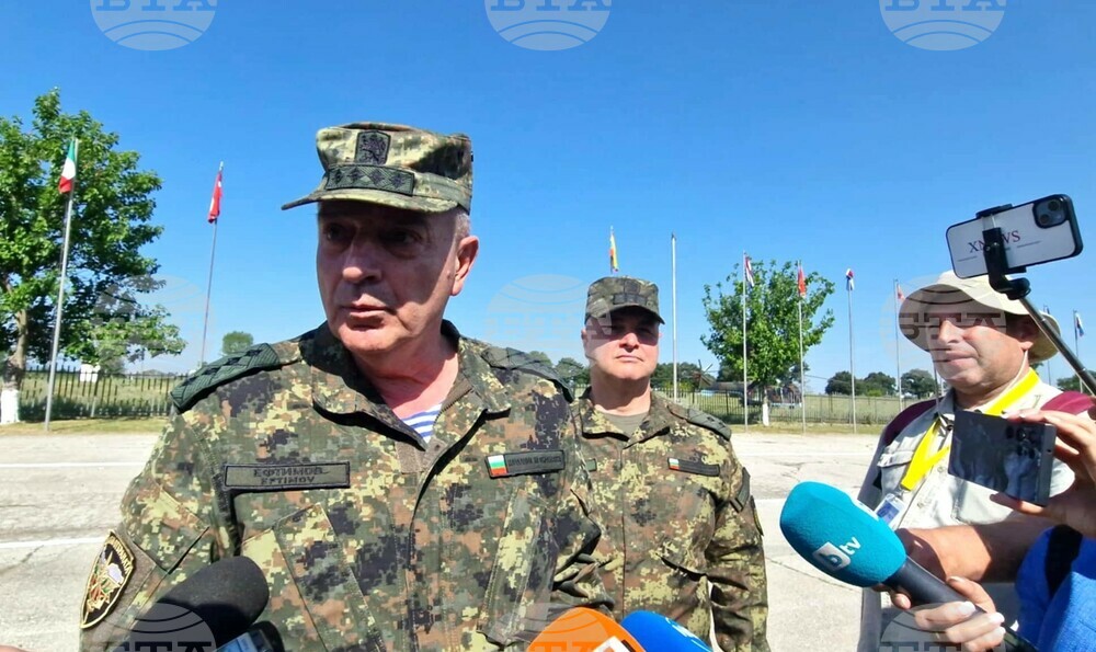 Първото бойно дежурство на F-16 ще бъде поето най-рано през 2026 г., каза адмирал Емил Ефтимов