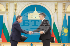 Казахстан - Касъм-Жомарт Токаев - Румен Радев  - двустранни документи  - подписване