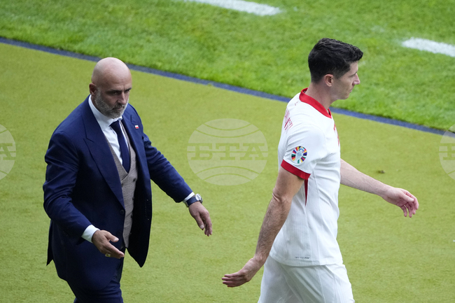 Селекционерът на Полша Михал Пробеж за отнетата лента на Левандовски: "Направих го за доброто на отбора"