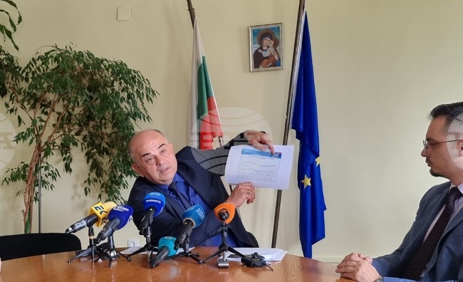 Вече има устойчив спад на цените на храните, отчете председателят на ДКСБТ Владимир Иванов