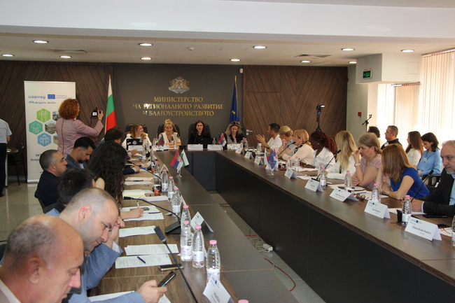 МРРБ: Над 4,6 млн. евро се отпускат за публични услуги в полза на населението в пограничните региони на България и Сърбия