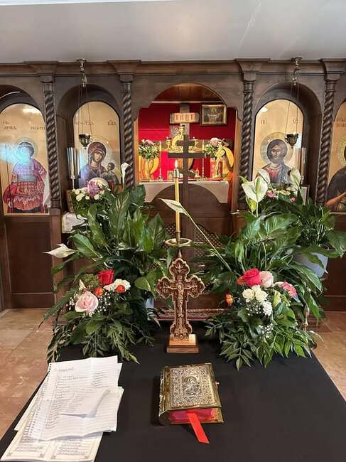 Всеобща панихида бе отслужена на Задушница в Българската православна църква „Свети Георги Победоносец“ в Орландо
