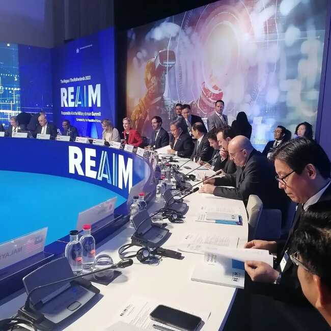 Министерство на външните работи: Министър Милков участва в Хага в министерска среща за прилагането на изкуствения интелект във военната сфера