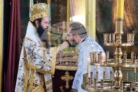 Ямбол - храм „Света Троица” - литургия