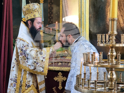 Ямбол - храм „Света Троица” - литургия