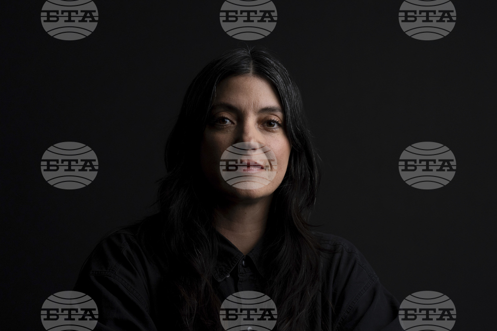 Sharon Van Etten Portrait Session