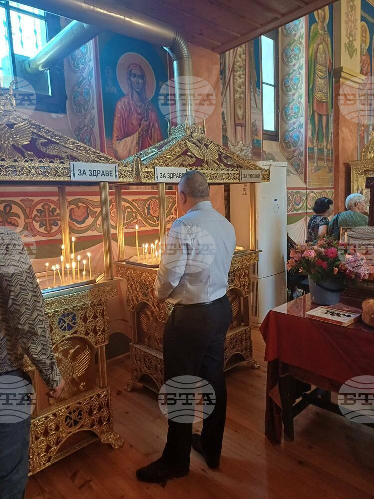 Кметът на община Сливен Стефан Радев беше гост на двойния празник на Крушаре