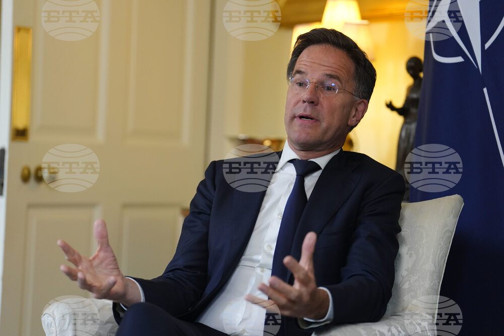 "Дейли Телеграф": Марк Рюте предупреди британците или да харчат повече пари за отбрана, или да се готвят да говорят на руски