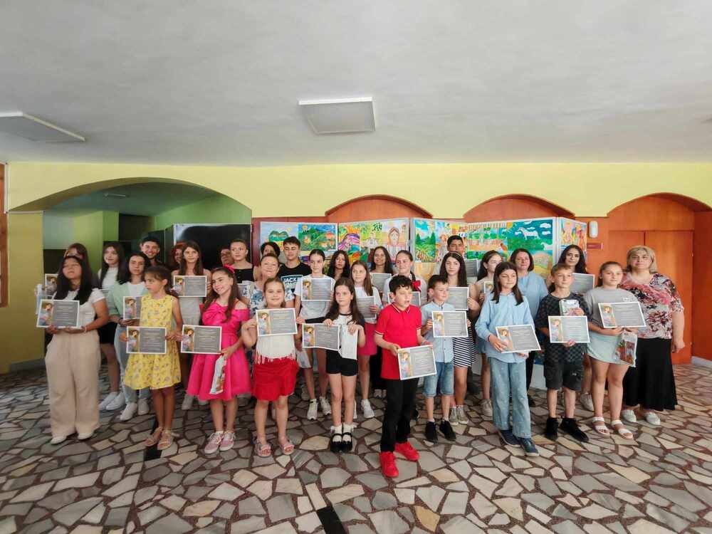 Близо 170 творби участваха в конкурса за детска рисунка в Кърджали в памет на художника Джемал Емурлов-Джими