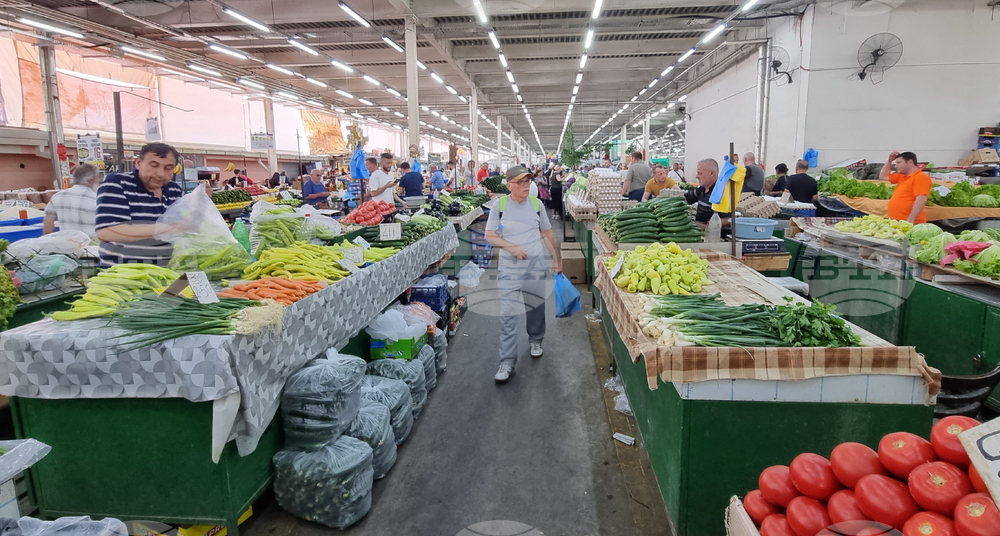 Сезонните плодове на пазарите в Северна Македония са с по-високи цени от миналата година