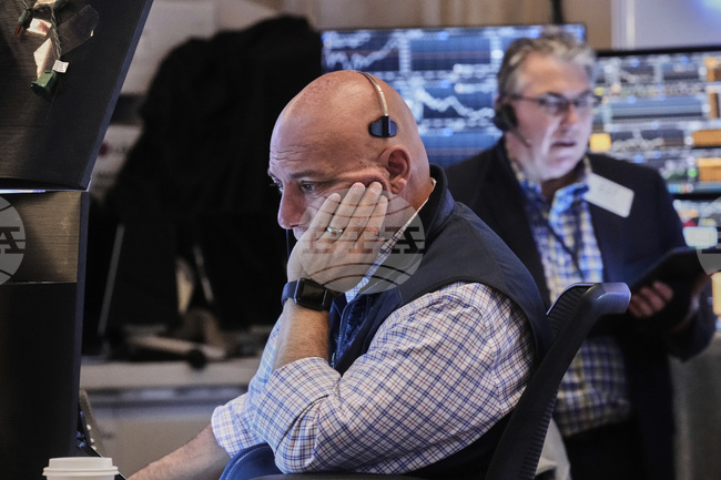 Индексите на Уолстрийт поеха надолу в ранната търговия на фона на конфликта в Близкия изток