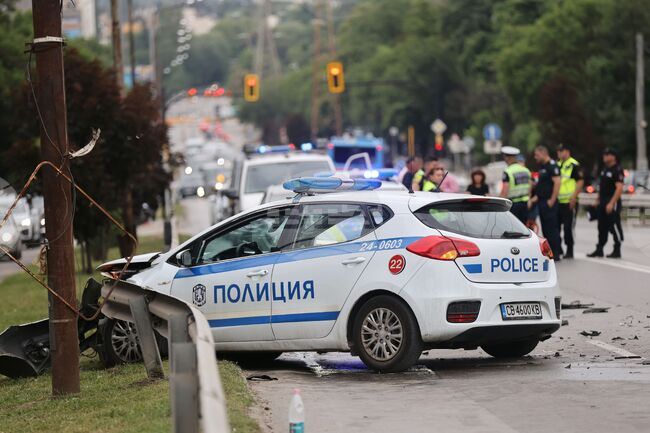 Полицай е пострадал при пътен инцидент в София